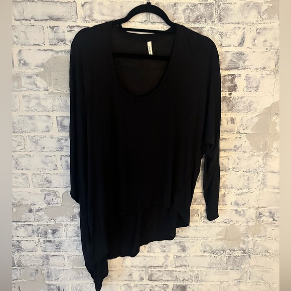 Black long sleeve asymmetrical tunic top - Picture 2 of 6